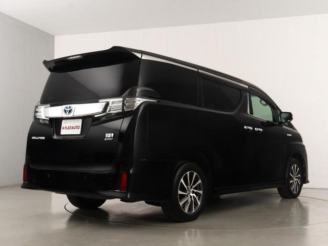 ヴェルファイアハイブリッド ＺＲ　（禁煙車）（１オーナー）（９型ナビ）（後席モニター）（電動シート）（寒冷地仕様）ハーフレザー　シートメモリー　パワーバックドア　両側電動スライド　フルセグＴＶ　Ｂｌｕｅｔｏｏｔｈ接続　ＥＴＣ　クルコン（11枚目）