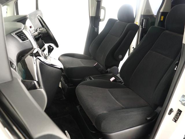 アルファード ２４０Ｓ　（禁煙車）（後期モデル）（走行４．２万）（ＡＬＰＩＮＥ製８インチナビ）（後席モニター）両側電動スライドドア　ＥＴＣ　フルセグＴＶ　Ｂｌｕｅｔｏｏｔｈ接続　バックモニター　オットマン　クリアランスソナー（22枚目）