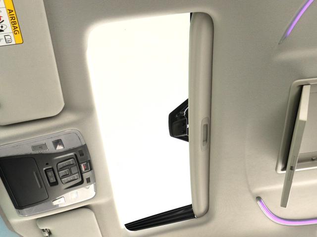 アルファード ２．５Ｓ　Ｃパッケージ　（サンルーフ）（黒革電動シート）（車高調＆１９インチカスタム）（１０インチナビ）（後席モニター）プリクラッシュ　レーダークルーズ　ＥＴＣ　フルセグ　パワーバックドア　両側電動スライド　シートメモリー（31枚目）