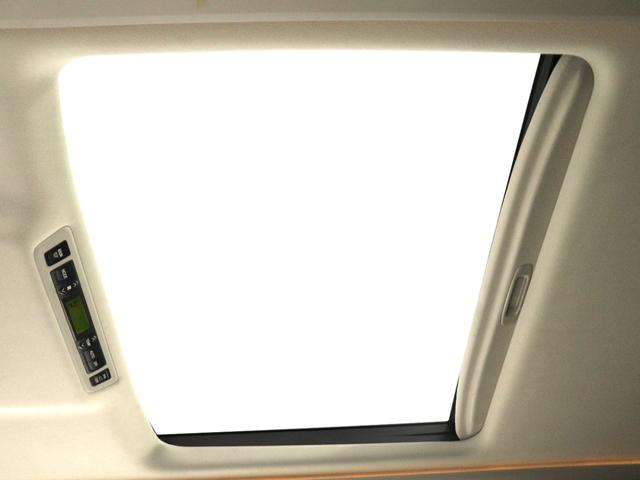 ヴェルファイア ２．４Ｚ　（後期型）（サンルーフ）（モデリスタエアロツアラー）（ＷＯＲＫ製２０インチアルミ）（ＴＥＩＮ車高調）（８人乗り）（純正８インチナビ）後席モニター　Ｂｌｕｅｔｏｏｔｈ接続　クルコン　革調シートカバー（26枚目）