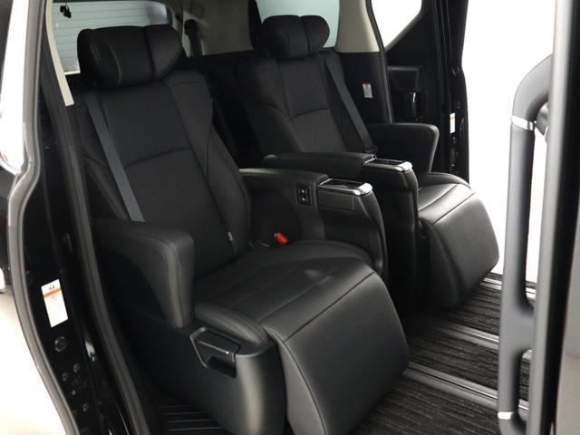 アルファード ２．５Ｓ　Ｃパッケージ　（禁煙車）（ＴＲＤエアロカスタム）（純正ディスプレイオーディオ）（黒革電動シート）（ＬＴＡ／レーダークルーズ）（プリクラッシュ）パワーバックドア　両側電動スライド　ＥＴＣ　フルセグＴＶ　バックカメラ（18枚目）