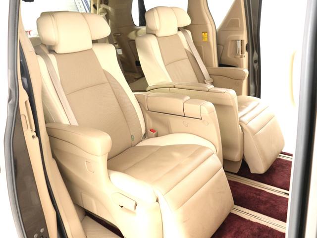 ヴェルファイアハイブリッド Ｖ　プレミアムシートエディション　（マンガンラスター塗装）（禁煙）（プレミアムサウンド）（サンルーフ）（本革電動シート）（リアエンターシステム）（８インチナビ）シートメモリ＆ヒーター　パワーバックドア　両側電動スライド　フルセグＴＶ（18枚目）