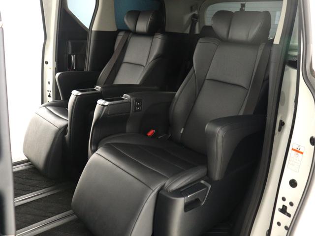 アルファード 2.5S Cパッケージ (禁煙車)(点検記録簿15枚付属)(サンルーフ)(ディスプレイオーディオ)(後席モニター)(黒革電動シート)衝突軽減 レーダークルーズ LTA ETC フルセグ Bluetooth ベンチレーション(4枚目)