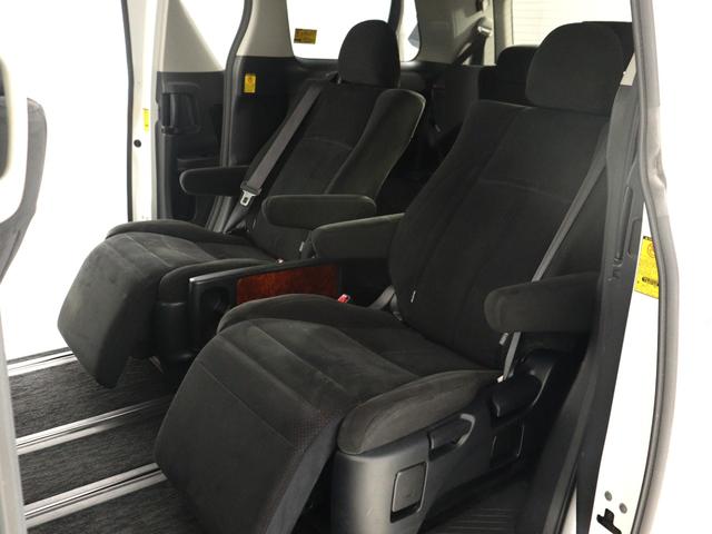 ヴェルファイア 2.4Z プラチナセレクションII (禁煙車)(ツインサンルーフ)(ALPINE製8インチナビ)(後席モニター)(特別仕様車)パワーバックドア 両側電動スライドドア フルセグ地デジTV バックカメラ ETC オットマン コンビハンドル(19枚目)