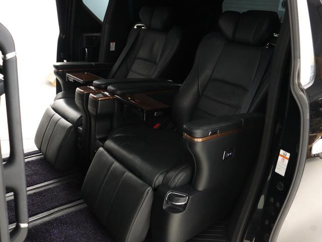 アルファード 3.5エグゼクティブラウンジ (禁煙車)(モデリスタカスタム)(サンルーフ)(本革電動シート)(プリクラッシュ/レーダークルーズ)(JBL)9インチナビ リアエンターシステム シートヒーター&エアコン 両側電動スライド ETC(23枚目)