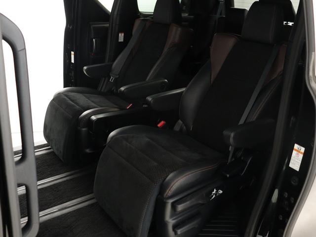 アルファード 2.5S Aパッケージ タイプブラック (禁煙車)(ALPINE製11インチナビ)(モデリスタカスタム)(プリクラッシュ)(レーダークルーズ)ハーフレザーシート パワーバックドア クリアランスソナー オットマン フルフラット ETC(19枚目)