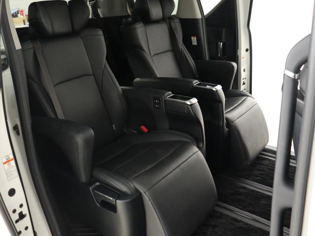 アルファード 2.5S Cパッケージ (禁煙車)(黒革電動シート)(20インチアルミ&車高調)(サンルーフ)(ディスプレイオーディオ)(プリクラッシュ/レーダークルーズ/LTA)シートヒーター&ベンチレーション 後席モニター 両側電動(21枚目)