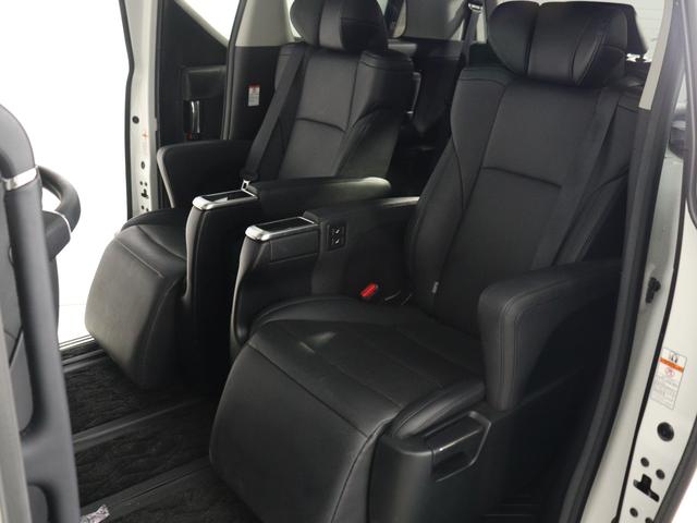 アルファード 2.5S Cパッケージ (禁煙車)(黒革電動シート)(20インチアルミ&車高調)(サンルーフ)(ディスプレイオーディオ)(プリクラッシュ/レーダークルーズ/LTA)シートヒーター&ベンチレーション 後席モニター 両側電動(22枚目)