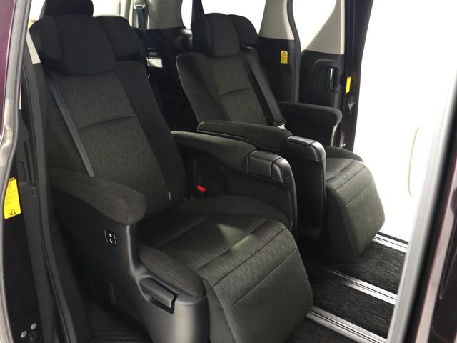 ヴェルファイア 2.4Z Gエディション (禁煙車)(サンルーフ)(純正8インチナビ)(11インチ後席モニター)(電動シート)シートメモリー クルコン パワーバックドア 両側電動スライド ETC フルセグTV Bluetooth バックカメラ(18枚目)