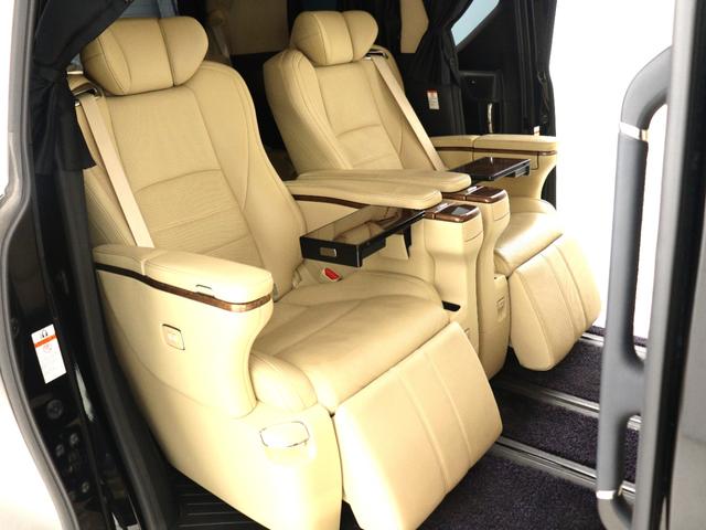 アルファード 3.5エグゼクティブラウンジ (禁煙)(JBLサウンド)(本革電動エアシート)(リアエンターシステム)(全周囲カメラ)(プリクラッシュ)(レーダークルーズ)ETC シートメモリ パワーバックドア 両側電動ドア フルセグ コンセント(17枚目)