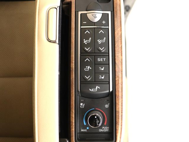 アルファード 3.5エグゼクティブラウンジ (禁煙)(JBLサウンド)(本革電動エアシート)(リアエンターシステム)(全周囲カメラ)(プリクラッシュ)(レーダークルーズ)ETC シートメモリ パワーバックドア 両側電動ドア フルセグ コンセント(19枚目)