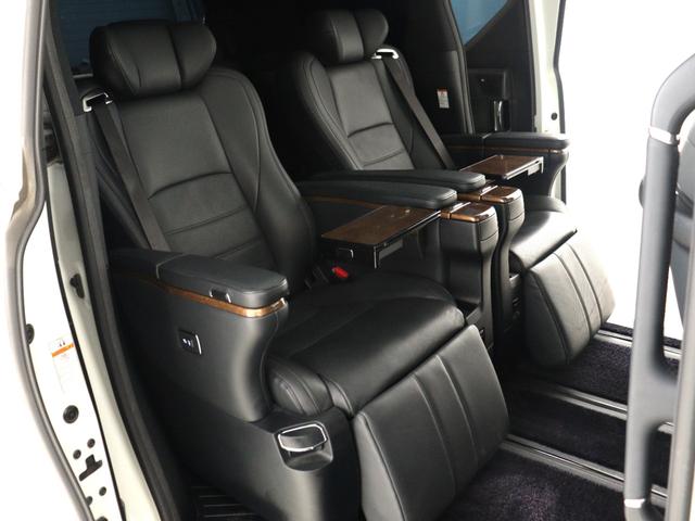 ヴェルファイアハイブリッド エグゼクティブラウンジ (ワンオーナー)(禁煙車)(JBLサウンド)(サンルーフ)(黒革電動エアシート)(リアエンターシステム)(全周囲カメラ)シートメモリー&ヒーター パワーバックドア 両側電動スライド レーダークルーズ(19枚目)