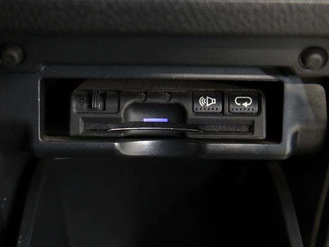 ヴェルファイア ２．４Ｚ　プラチナムセレクション　（禁煙車）（特別仕様車）（後席モニター）（純正ナビ）（黒革調シートカバー装着）パワーバックドア　両側電動スライドドア　ＥＴＣ　カラーバックモニター　ウッドコンビハンドル　クリアランスソナー　オットマン（30枚目）