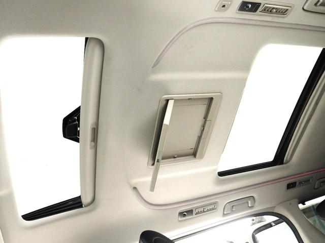 ヴェルファイア ２．５Ｚ　Ｇエディション　（禁煙車）（サンルーフ）（純正１０インチナビ）（黒革電動シート）（ＬＴＡ／プリクラッシュ／レーダークルーズ）後席モニター　シートヒーター＆ベンチレーション　パワーバックドア　両側電動スライド　ＥＴＣ（24枚目）