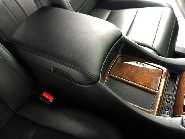 アルファードハイブリッド エグゼクティブラウンジ (JBLサウンド)(黒革電動シート)(全周囲カメラ)(リアエンターシステム)(レーダークルーズ)プリクラッシュ シートメモリー パワーバックドア 両側電動スライド ETC フルセグ Bluetooth(29枚目)