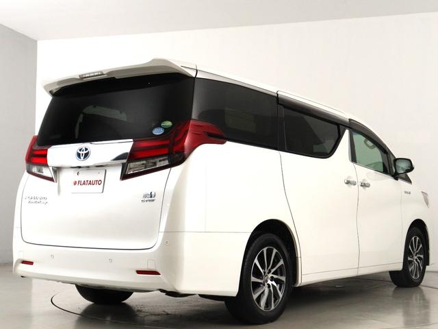 当店では、厳選された車両のみ展示しております。アルファード・ヴェルファイアに特化した専門店ならではの豊富な在庫の中から、お気に入りの一台をお探しください！