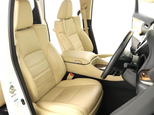 （電動シート）運転席８ウェイパワーシート！シートメモリー機能付き！上級グレードならではの贅沢装備で人気装備となります。