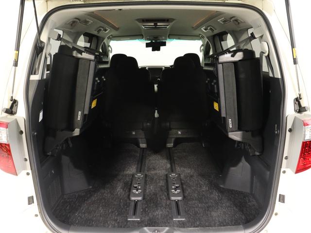 アルファード ２４０ＳプライムセレクションＩＩタイプゴルドＩＩ　（特別仕様車）（禁煙車）（ワンオーナー）（ＡＬＰＩＮＥ製８インチナビ）（後席モニター）（電動シート）パワーバックドア　アルカンターラシート　両側電動スライド　クリアランスソナー　オットマン　ＥＴＣ（16枚目）