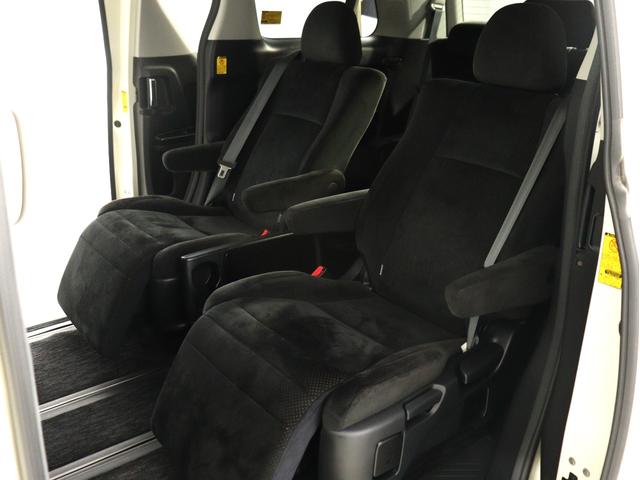 アルファード ２４０ＳプライムセレクションＩＩタイプゴルドＩＩ　（特別仕様車）（禁煙車）（ワンオーナー）（ＡＬＰＩＮＥ製８インチナビ）（後席モニター）（電動シート）パワーバックドア　アルカンターラシート　両側電動スライド　クリアランスソナー　オットマン　ＥＴＣ（21枚目）
