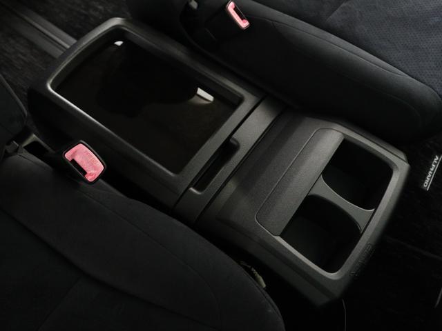 アルファード ２４０ＳプライムセレクションＩＩタイプゴルドＩＩ　（特別仕様車）（禁煙車）（ワンオーナー）（ＡＬＰＩＮＥ製８インチナビ）（後席モニター）（電動シート）パワーバックドア　アルカンターラシート　両側電動スライド　クリアランスソナー　オットマン　ＥＴＣ（24枚目）