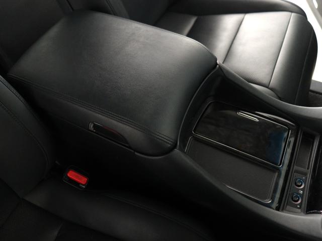 アルファード ２．５Ｓ　Ｃパッケージ　（禁煙車）（サンルーフ）（モデリスタエアロ）（黒革電動シート）（純正１０インチナビ）（後席モニター）プリクラッシュ　レーダークルーズ　シートメモリー　フルセグＴＶ　パワーバックドア　両側電動スライド（25枚目）