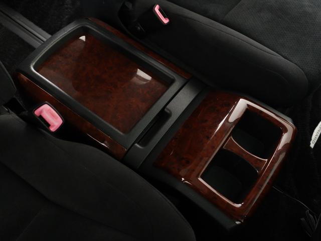 アルファード ２４０Ｓ　プライムセレクションＩＩ　（特別仕様車）（禁煙車）（１９インチＡＷ＆ローダウン）（サンルーフ）（ＡＬＰＩＮＥ製８インチナビ）（後席モニター）フルセグ　バックカメラ　両側電動スライド　クリアランスソナー　パワーバックドア　ＥＴＣ（23枚目）