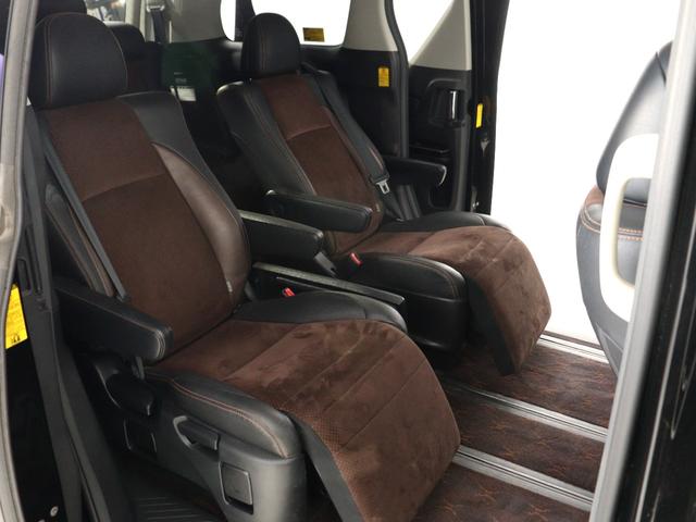 アルファード 240S タイプゴールド (禁煙車)(純正8インチナビ)(大画面後席モニター)(20インチアルミ)(車高調)(特別仕様車)ハーフレザー クルコン パワーバックドア 両側電動スライドドア ETC フルセグTV Bluetooth(17枚目)