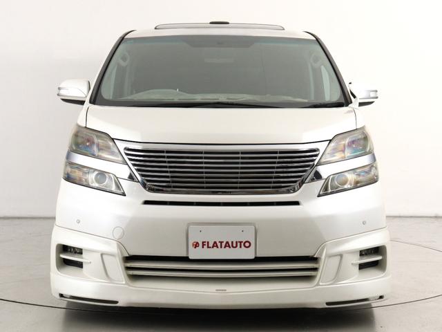 大迫力のフロントフェイスです！状態は非常にいいですが、コーティング施工により更なる質感をご提供できます。プランは数多く御座いますので、お気軽にお申し付けください！