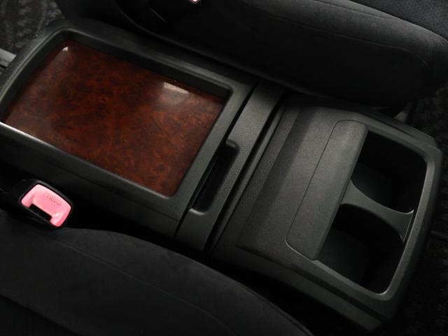 ヴェルファイア ２．４Ｚ　プラチナセレクションＩＩ　（禁煙車）（サンルーフ）（特別仕様車）（後席モニター）（Ｂｌｕｅｔｏｏｔｈ対応ナビ）フルセグ　バックカメラ　両側電動スライド　パワーバックドア　アルカンターラシート　クリアランスソナー　オットマン（20枚目）