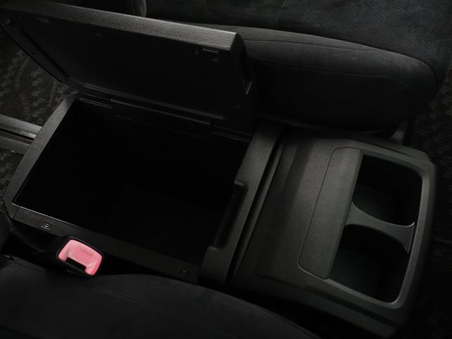 ヴェルファイア ２．４Ｚ　プラチナセレクションＩＩ　（禁煙車）（サンルーフ）（特別仕様車）（後席モニター）（Ｂｌｕｅｔｏｏｔｈ対応ナビ）フルセグ　バックカメラ　両側電動スライド　パワーバックドア　アルカンターラシート　クリアランスソナー　オットマン（21枚目）