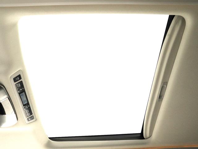 ヴェルファイア ２．４Ｚ　プラチナセレクションＩＩ　（禁煙車）（サンルーフ）（特別仕様車）（後席モニター）（Ｂｌｕｅｔｏｏｔｈ対応ナビ）フルセグ　バックカメラ　両側電動スライド　パワーバックドア　アルカンターラシート　クリアランスソナー　オットマン（25枚目）