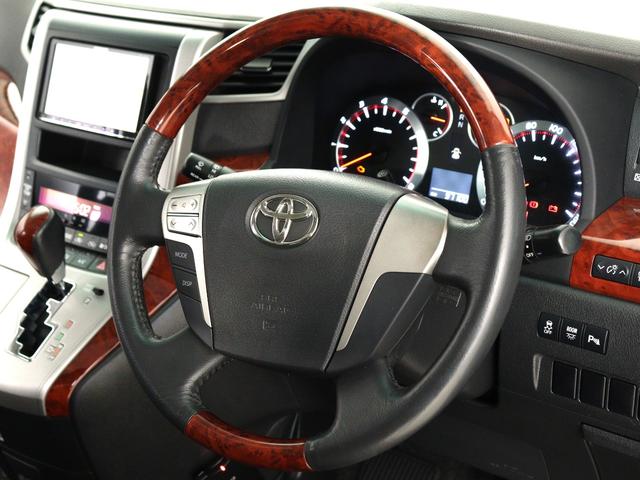 ヴェルファイア ２．４Ｚ　プラチナセレクションＩＩ　（禁煙車）（サンルーフ）（特別仕様車）（後席モニター）（Ｂｌｕｅｔｏｏｔｈ対応ナビ）フルセグ　バックカメラ　両側電動スライド　パワーバックドア　アルカンターラシート　クリアランスソナー　オットマン（30枚目）