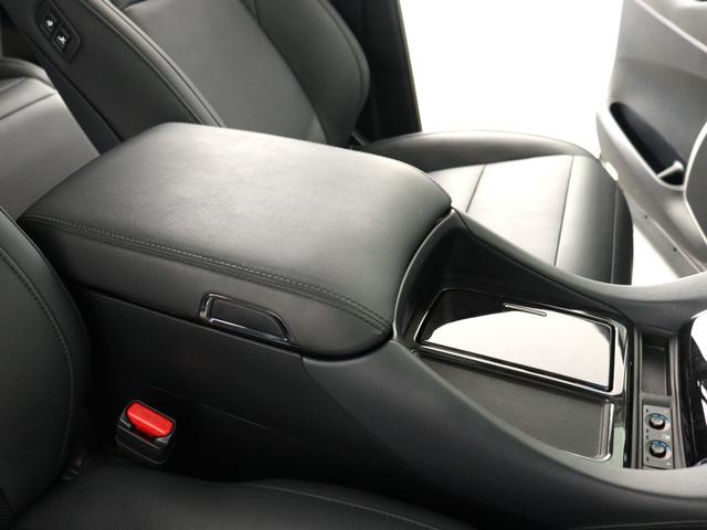 アルファード ２．５Ｓ　Ｃパッケージ　（禁煙車）（サンルーフ）（ＬＴＡ／レーダークルーズ）（衝突軽減）（後席モニター）（純正ディスプレイオーディオ）シートメモリー　ＥＴＣ　バックカメラ　フルセグＴＶ　パワーバックドア　両側電動スライドドア（24枚目）