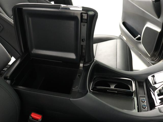 アルファード ２．５Ｓ　Ｃパッケージ　（禁煙車）（サンルーフ）（ＬＴＡ／レーダークルーズ）（衝突軽減）（後席モニター）（純正ディスプレイオーディオ）シートメモリー　ＥＴＣ　バックカメラ　フルセグＴＶ　パワーバックドア　両側電動スライドドア（25枚目）