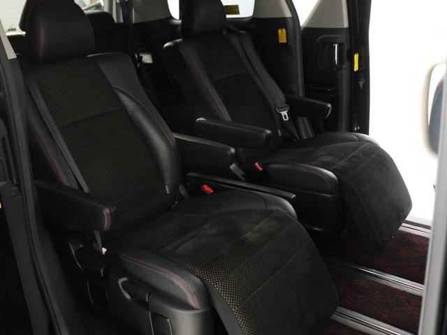 ヴェルファイア ２．４Ｚ　ゴールデンアイズＩＩ　（禁煙車）（純正９インチナビ）（ハーフレザーシート）（パワーバックドア）クルコン　両側電動スライド　ＡＣ１００Ｖ　Ｂｌｕｅｔｏｏｔｈ接続　フルセグ　バックカメラ　クリアランスソナー　ＥＴＣ（21枚目）