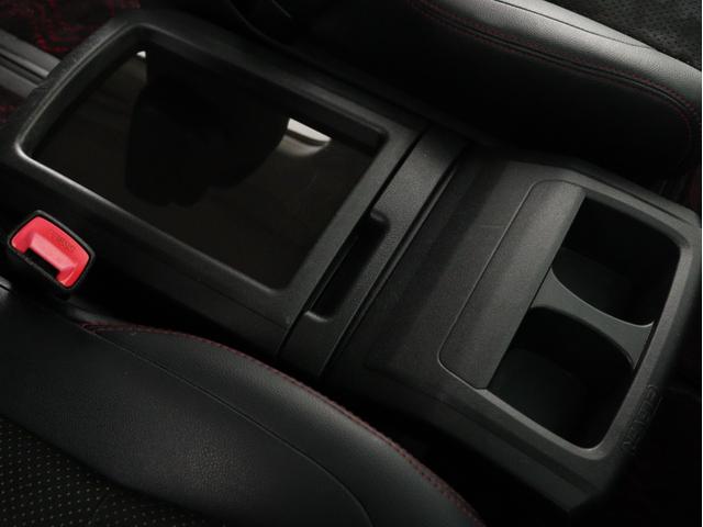 ヴェルファイア ２．４Ｚ　ゴールデンアイズＩＩ　（禁煙車）（純正９インチナビ）（ハーフレザーシート）（パワーバックドア）クルコン　両側電動スライド　ＡＣ１００Ｖ　Ｂｌｕｅｔｏｏｔｈ接続　フルセグ　バックカメラ　クリアランスソナー　ＥＴＣ（25枚目）