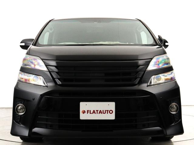 ヴェルファイア ２．４Ｚ　ゴールデンアイズ　（禁煙車）（特別仕様車）（ＡＬＰＩＮＥ製８インチナビ）（後席モニター）ハーフレザーシート　ダウンサス　２０インチアルミ　両側電動スライド　パワーバックドア　クリアランスソナー　オットマン　ＥＴＣ（7枚目）