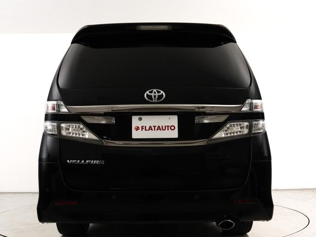 ヴェルファイア ２．４Ｚ　ゴールデンアイズ　（禁煙車）（特別仕様車）（ＡＬＰＩＮＥ製８インチナビ）（後席モニター）ハーフレザーシート　ダウンサス　２０インチアルミ　両側電動スライド　パワーバックドア　クリアランスソナー　オットマン　ＥＴＣ（10枚目）