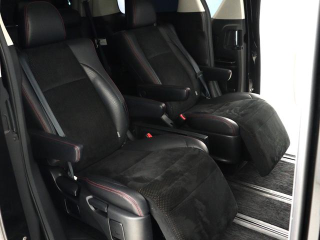ヴェルファイア ２．４Ｚ　ゴールデンアイズ　（禁煙車）（特別仕様車）（ＡＬＰＩＮＥ製８インチナビ）（後席モニター）ハーフレザーシート　ダウンサス　２０インチアルミ　両側電動スライド　パワーバックドア　クリアランスソナー　オットマン　ＥＴＣ（20枚目）