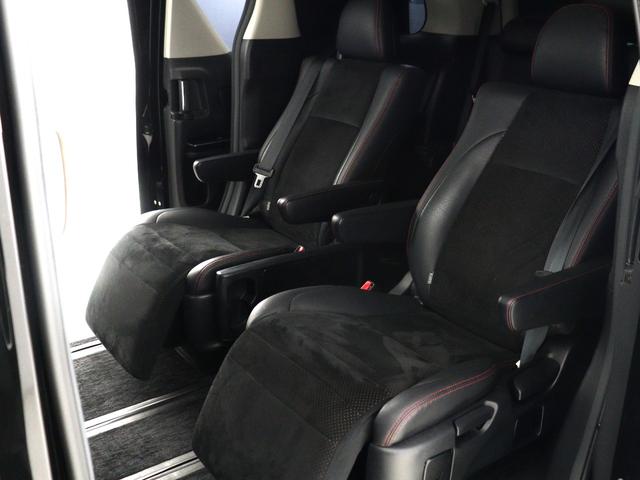 ヴェルファイア ２．４Ｚ　ゴールデンアイズ　（禁煙車）（特別仕様車）（ＡＬＰＩＮＥ製８インチナビ）（後席モニター）ハーフレザーシート　ダウンサス　２０インチアルミ　両側電動スライド　パワーバックドア　クリアランスソナー　オットマン　ＥＴＣ（21枚目）
