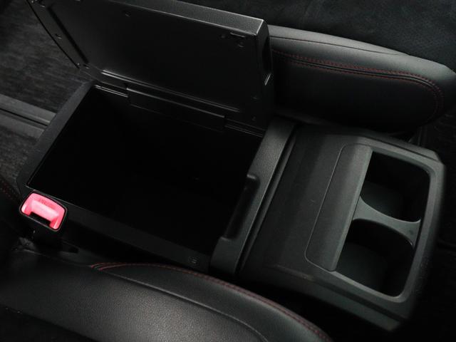 ヴェルファイア ２．４Ｚ　ゴールデンアイズ　（禁煙車）（特別仕様車）（ＡＬＰＩＮＥ製８インチナビ）（後席モニター）ハーフレザーシート　ダウンサス　２０インチアルミ　両側電動スライド　パワーバックドア　クリアランスソナー　オットマン　ＥＴＣ（25枚目）