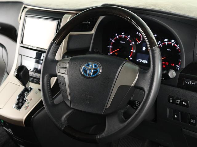 ヴェルファイア ２．４Ｚ　ゴールデンアイズ　（禁煙車）（特別仕様車）（ＡＬＰＩＮＥ製８インチナビ）（後席モニター）ハーフレザーシート　ダウンサス　２０インチアルミ　両側電動スライド　パワーバックドア　クリアランスソナー　オットマン　ＥＴＣ（31枚目）