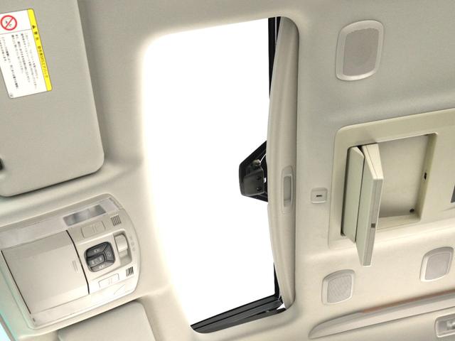 ヴェルファイア ２．４Ｚ　ゴールデンアイズＩＩ　（禁煙車）（サンルーフ）（プレミアムサウンド）（リアエンターシステム）（特別仕様車）クルコン　パワーバックドア　両側電動スライド　ＥＴＣ　フルセグＴＶ　Ｂｌｕｅｔｏｏｔｈ接続　バックカメラ　オットマン（25枚目）