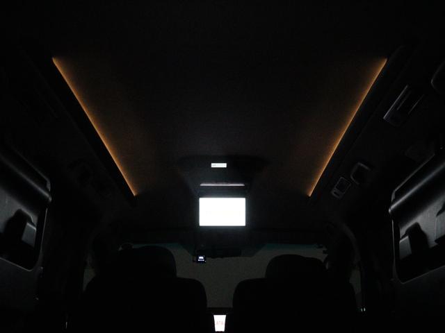 ヴェルファイア ２．４Ｚ　プラチナセレクションＩＩ　タイプゴールド　（特別仕様車）（禁煙車）（ＡＬＰＩＮＥ製８インチナビ）（後席モニター）（パワーバックドア）アルカンターラシート　両側電動スライド　クリアランスソナー　オットマン　フルフラット　スマートキー　ＥＴＣ（17枚目）