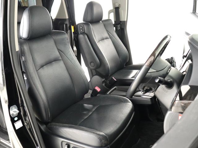 （電動シート）運転席８ウェイパワーシート！シートメモリー機能付き！上級グレードならではの贅沢装備で人気装備となります。