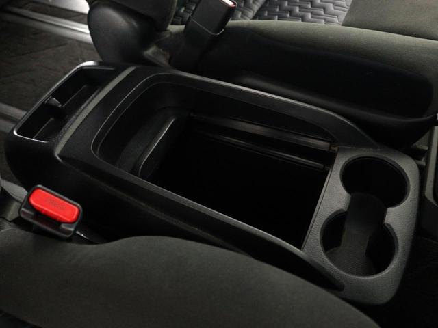 アルファード ２．５Ｓ　（禁煙車）（８人乗り）（フルフラットシート）（１０インチナビ）（後席モニター）（両側電動パワースライドドア）ＥＴＣ　フルセグ地デジＴＶ　Ｂｌｕｅｔｏｏｔｈ接続　カラーバックモニター　クリアランスソナー（22枚目）