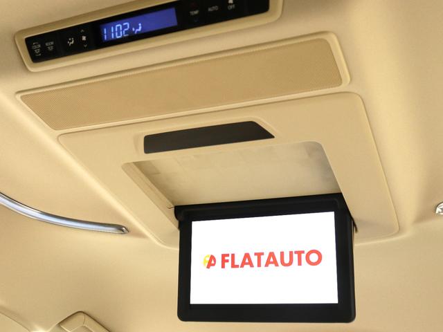 【電動後席モニター】ＪＢＬサウンド専用！電動開閉後席フリップダウンモニターです。５．１ｃｈサウンド対応、１７スピーカーの専用音響システムとなり、人気の装備になります。