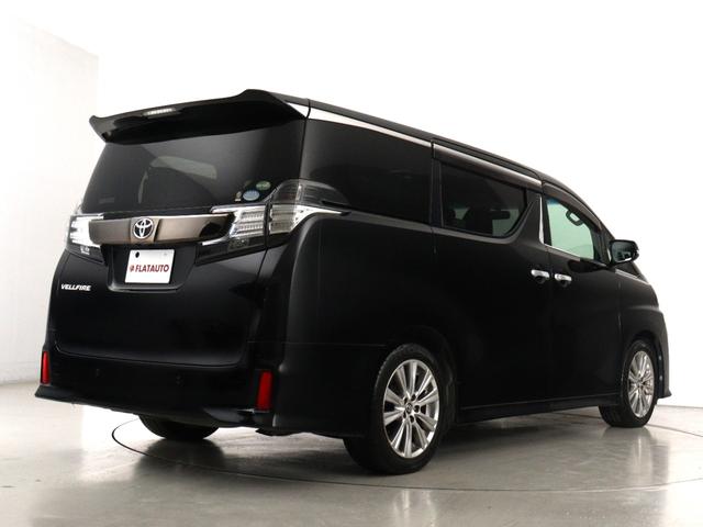 ヴェルファイア ２．５Ｚ　Ａエディション　ゴールデンアイズ　（禁煙車）（１０インチナビ）（後席モニター）（特別仕様車）（ハーフレザーシート）クルコン　パワーバックドア両側　電動スライドドア　ＥＴＣ　フルセグＴＶ　Ｂｌｕｅｔｏｏｔｈ接続　バックカメラ　オットマン（11枚目）