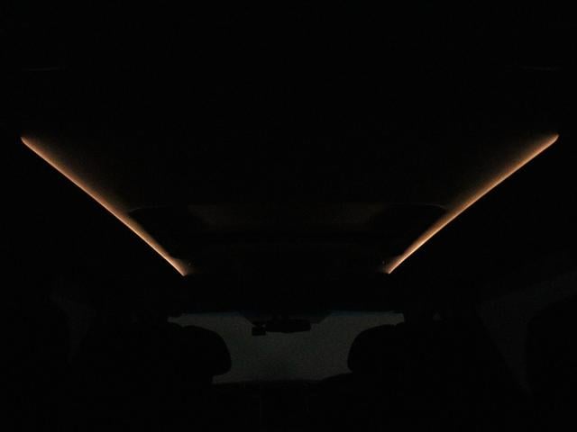 アルファードハイブリッド ＳＲ　Ｃパッケージ　（禁煙車）（サンルーフ）（プレミアムサウンド）（黒革電動シート）（リアエンターシステム）シートメモリー＆ヒーター　パワーバックドア　両側電動スライドドア　ＥＴＣ　フルセグＴＶ　バックカメラ　クルコン（15枚目）