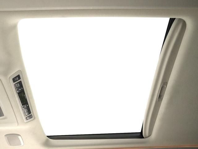 アルファードハイブリッド ＳＲ　Ｃパッケージ　（禁煙車）（サンルーフ）（プレミアムサウンド）（黒革電動シート）（リアエンターシステム）シートメモリー＆ヒーター　パワーバックドア　両側電動スライドドア　ＥＴＣ　フルセグＴＶ　バックカメラ　クルコン（30枚目）